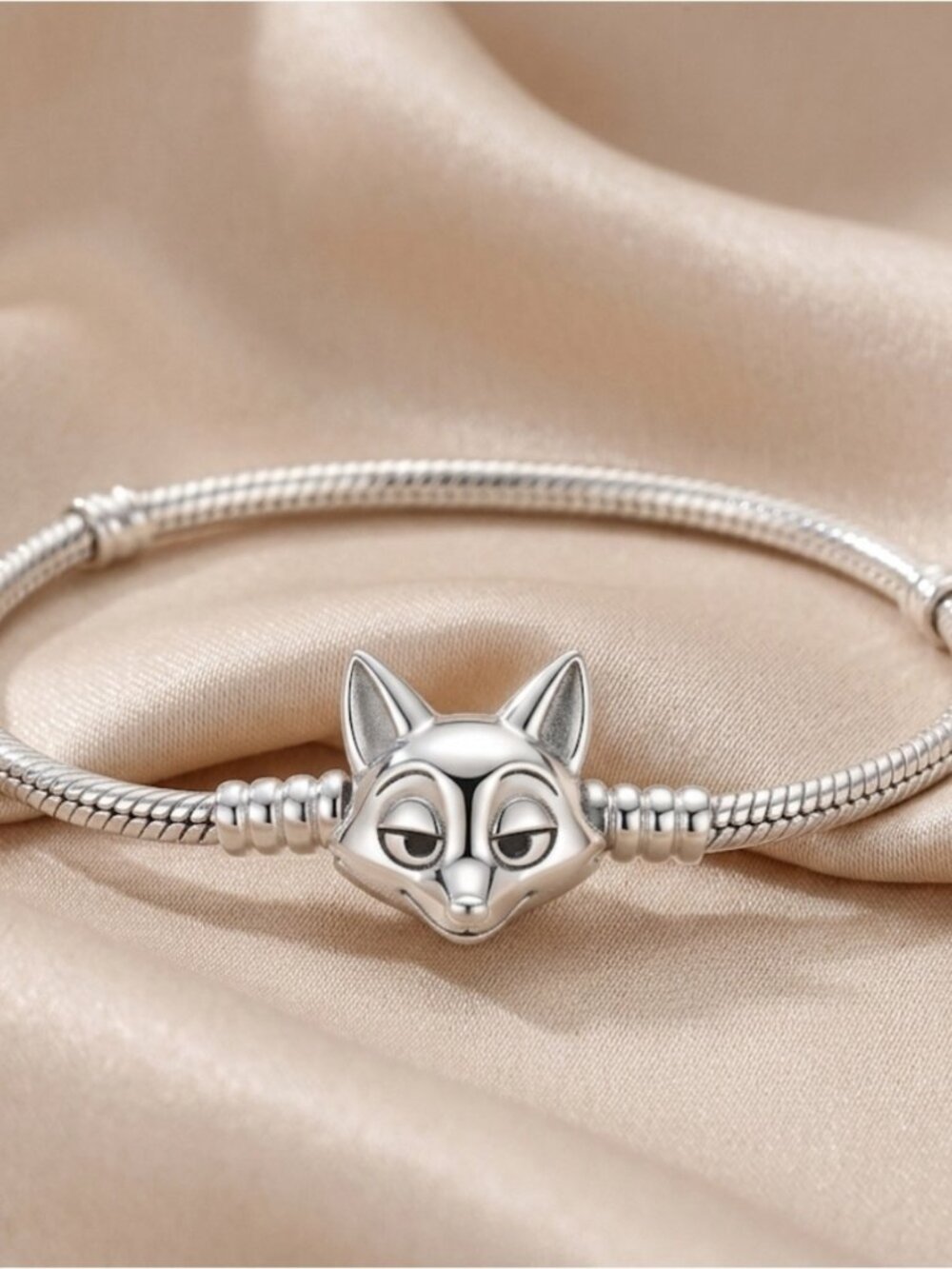 Silver Fox Head Charm Bracelet